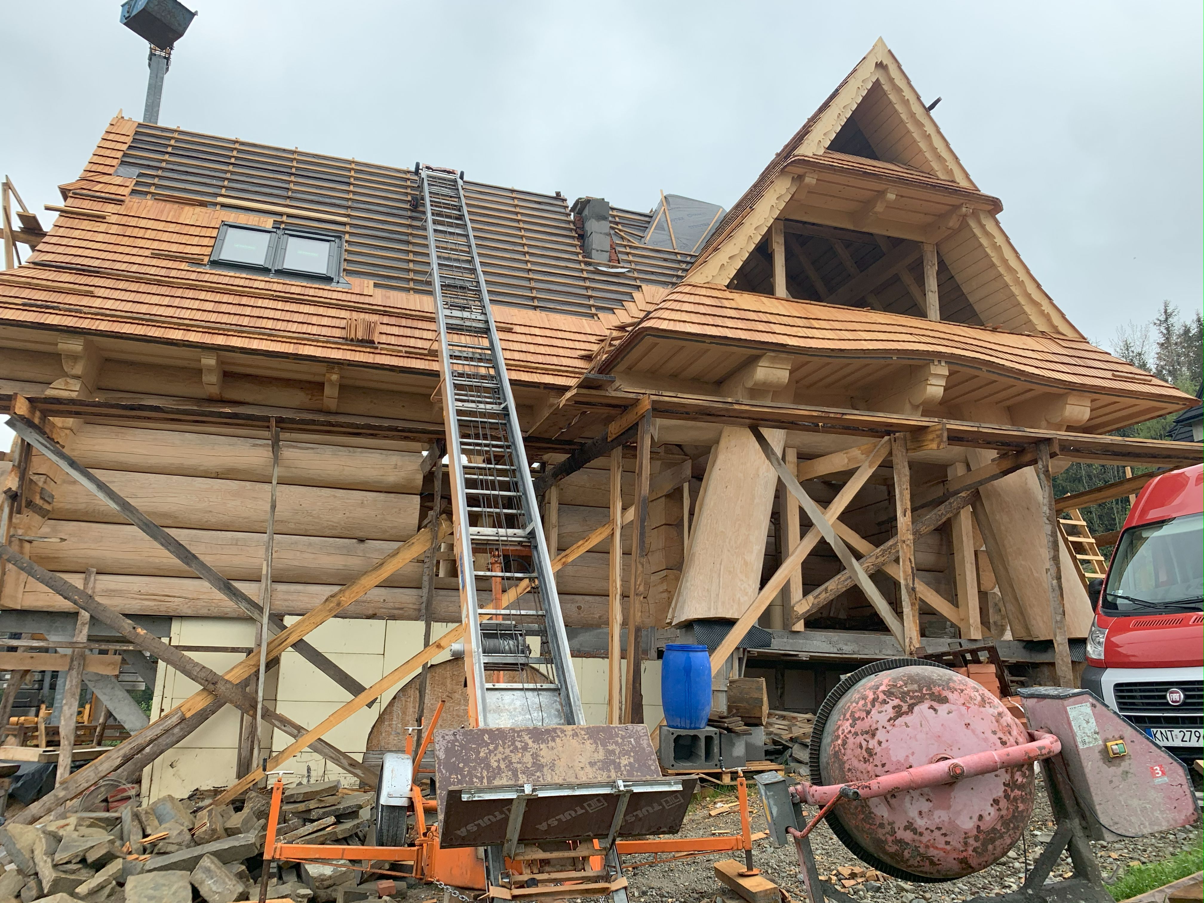 halkaistu puupaanu paanu valmistaja ekologinen kattopäällyste Puola