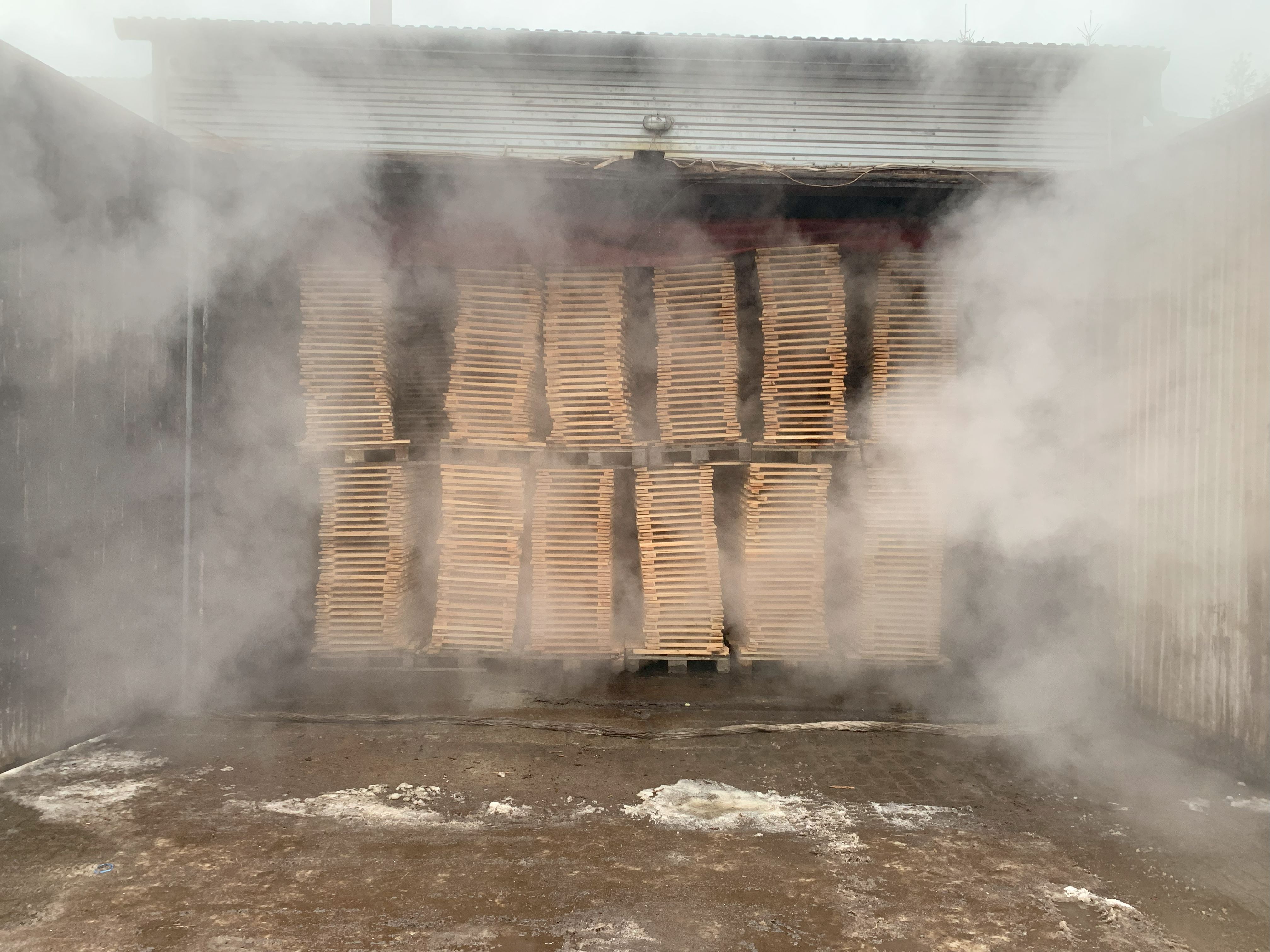 halkaistu puupaanu paanu valmistaja ekologinen kattopäällyste Puola